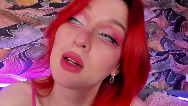 Snapshot of CrystalRey chatting on 12/30/24, 09:37 CrystalRey online show from 12/30/24, 09:37