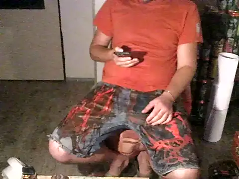 Snapshot of prcalek19 chatting on 10/16/25, 04:08 prcalek19 online show from 10/16/25, 04:08