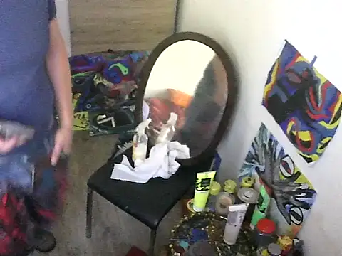 Snapshot of prcalek19 chatting on 10/20/25, 07:20 prcalek19 online show from 10/20/25, 07:20