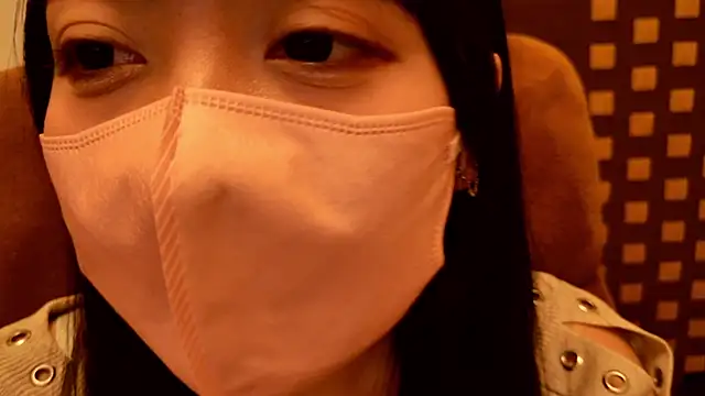 Snapshot of nathi_ko_xo chatting on 09/24/25, 04:32 nathi ko xo online show from 09/24/25, 04:32