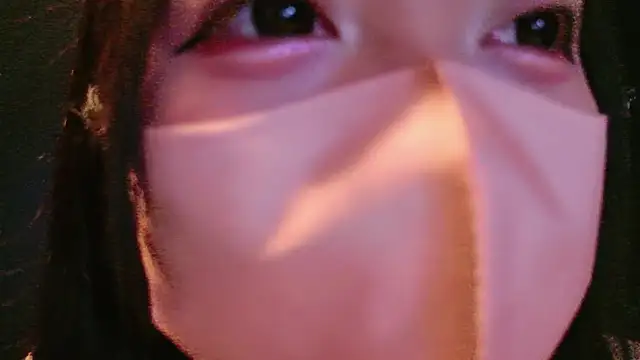 Snapshot of nathi_ko_xo chatting on 11/10/25, 04:44 nathi ko xo online show from 11/10/25, 04:44