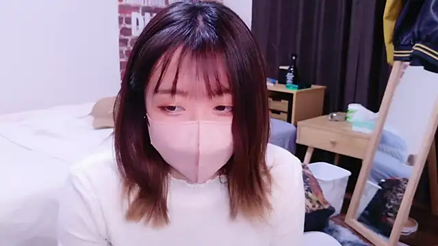 ayu yu xo online show from 03/13/25, 01:18