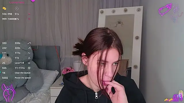 Milkissss online show from 01/19/26, 04:27