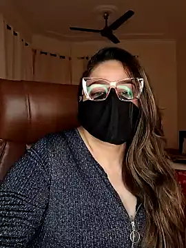 Snapshot of SEXY-Sardarni chatting on 01/14/25, 03:36 SEXY-Sardarni online show from 01/14/25, 03:36