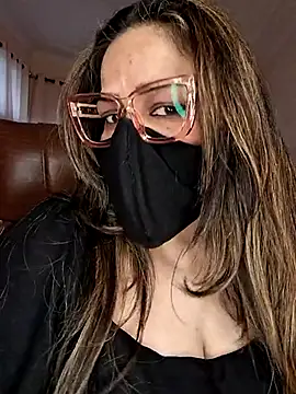 Snapshot of SEXY-Sardarni chatting on 02/22/25, 08:07 SEXY-Sardarni online show from 02/22/25, 08:07