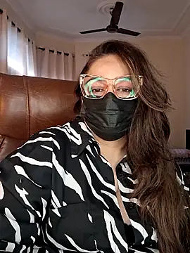 Snapshot of SEXY-Sardarni chatting on 11/16/25, 08:31 SEXY-Sardarni online show from 11/16/25, 08:31