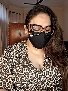 SEXY-Sardarni online show from 05/05/26, 08:00