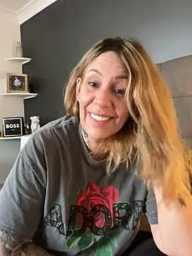 blondebitch2 online show from 02/03/25, 12:14