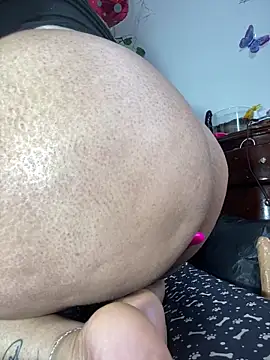 Snapshot of Atenea168 chatting on 03/13/25, 12:56 Atenea168 online show from 03/13/25, 12:56