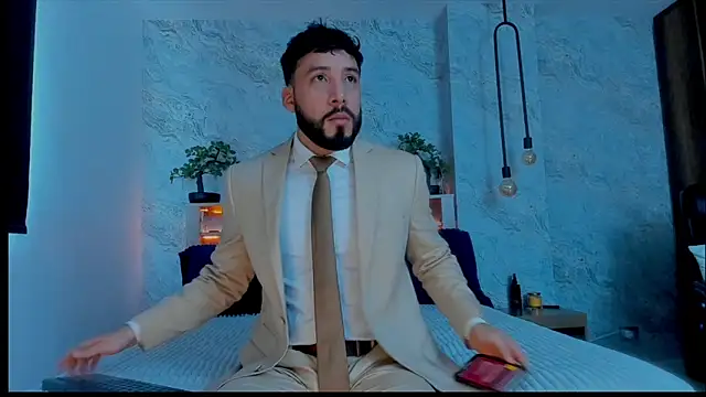 bruno woods online show from 12/18/24, 05:31