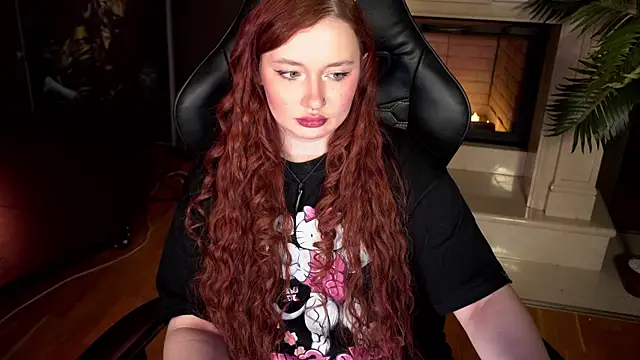 Snapshot of carolina_elf chatting on 02/08/25, 11:33 carolina elf online show from 02/08/25, 11:33