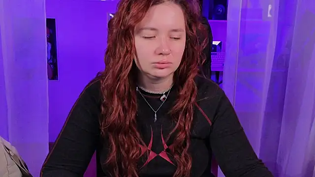 Snapshot of carolina_elf chatting on 10/22/25, 05:19 carolina elf online show from 10/22/25, 05:19