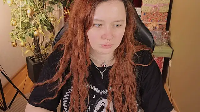 carolina elf online show from 12/23/25, 04:43