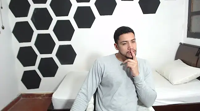 Jhors  Collens online show from 01/31/25, 04:25