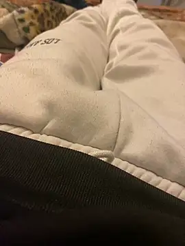 Snapshot of Hubert777cock chatting on 03/04/25, 02:32 Hubert777cock online show from 03/04/25, 02:32