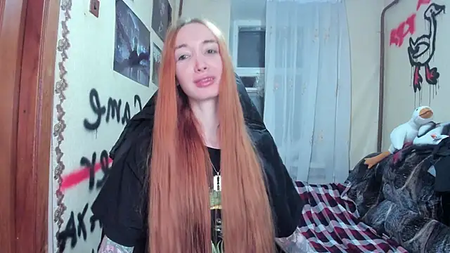 Roxy Silver online show from 02/19/25, 08:20