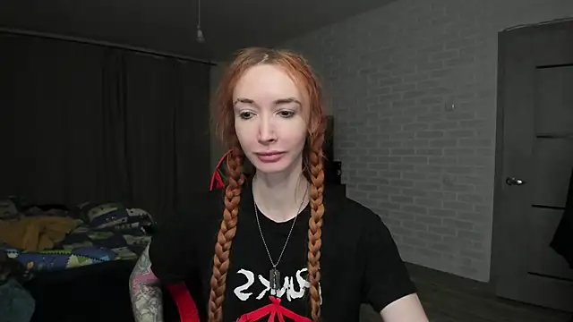 Roxy Silver online show from 02/25/25, 01:52