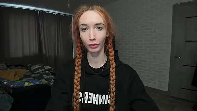 Roxy Silver online show from 02/26/25, 01:53