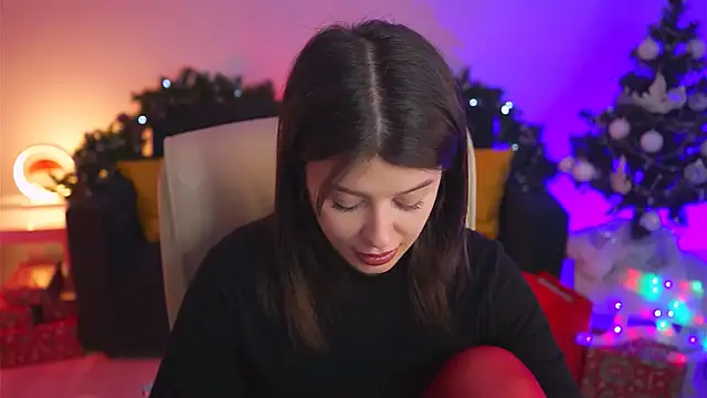 Snapshot of NicoleMun chatting on 12/08/24, 07:26 NicoleMun online show from 12/08/24, 07:26