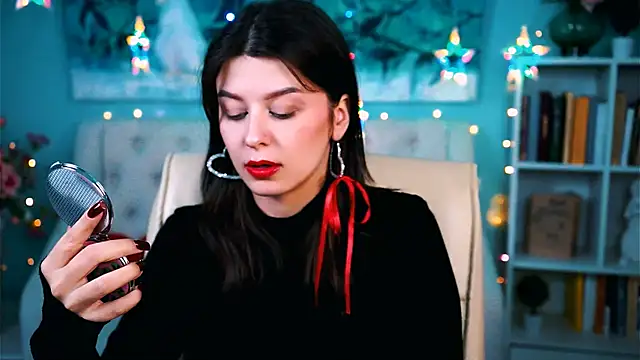 Snapshot of NicoleMun chatting on 12/29/24, 08:55 NicoleMun online show from 12/29/24, 08:55