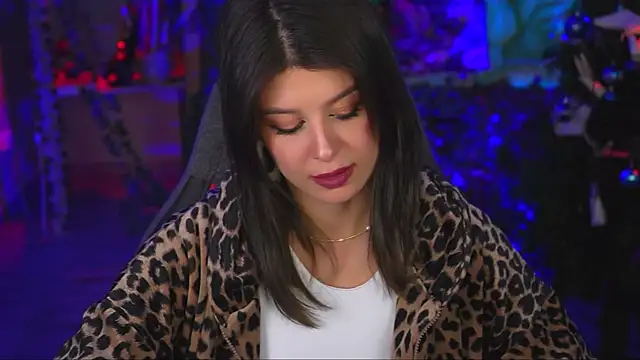 Snapshot of NicoleMun chatting on 01/14/25, 02:53 NicoleMun online show from 01/14/25, 02:53