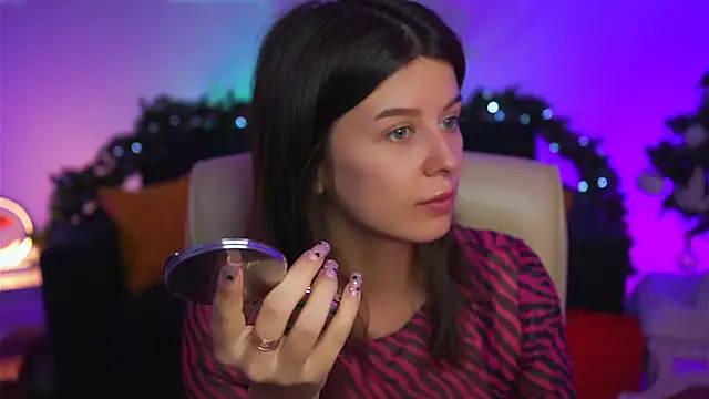 Snapshot of NicoleMun chatting on 01/26/25, 05:23 NicoleMun online show from 01/26/25, 05:23