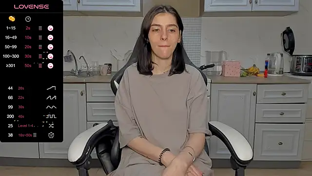 broosnica1 online show from 02/15/25, 08:33