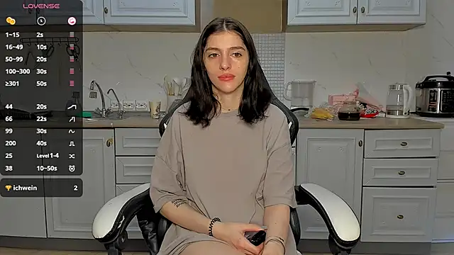 broosnica1 online show from 03/10/25, 08:48