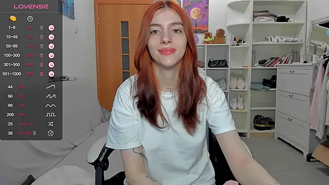 Snapshot of broosnica1 chatting on 06/20/26, 06:16 broosnica1 online show from 06/20/26, 06:16