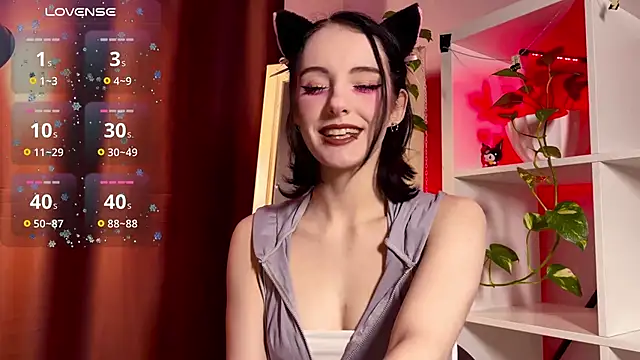 Snapshot of Alice_Succuby chatting on 02/13/25, 07:21 Alice Succuby online show from 02/13/25, 07:21