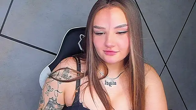 Snapshot of little_m0use chatting on 10/14/25, 12:50 little m0use online show from 10/14/25, 12:50