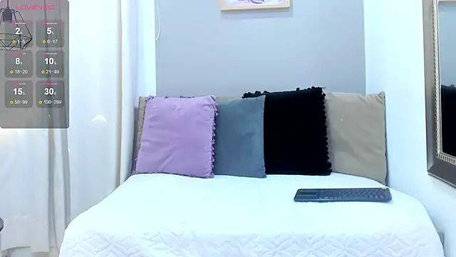  AlejaCruz  online show from 02/13/25, 07:31