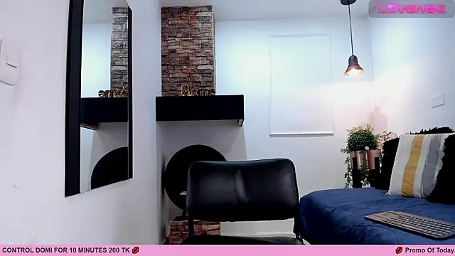  AlejaCruz  online show from 03/02/25, 11:29