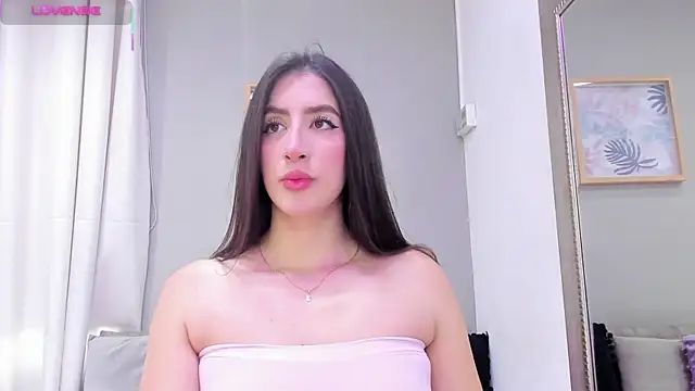  AlejaCruz  online show from 10/04/25, 07:23