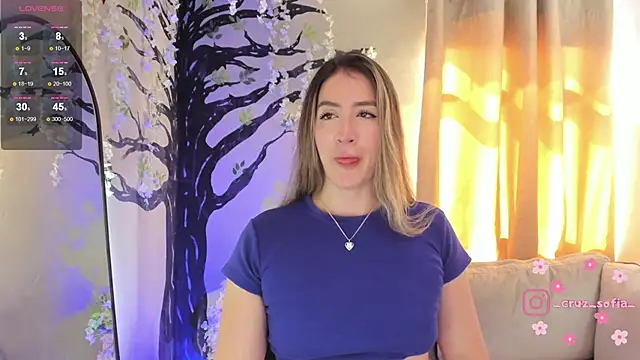  AlejaCruz  online show from 05/07/26, 07:30
