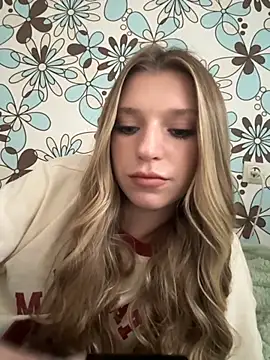 adel secret online show from 10/01/25, 12:11