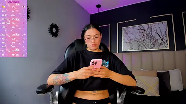 Snapshot of Lissy__Dream chatting on 02/05/25, 10:01 Lissy Dream online show from 02/05/25, 10:01