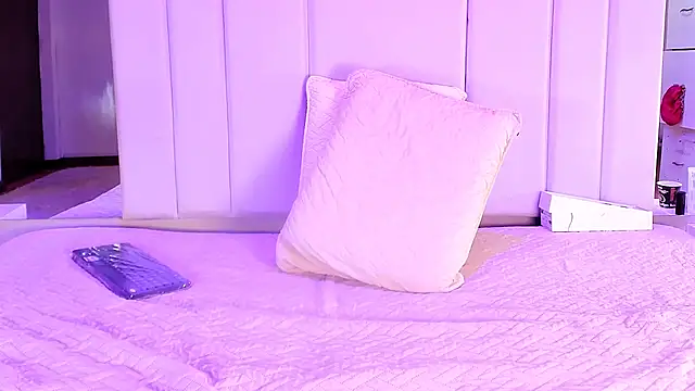 ElizabethAdams  online show from 11/14/25, 05:39