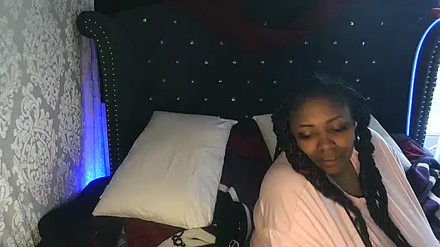 msyvette1970xh online show from 12/11/24, 04:31