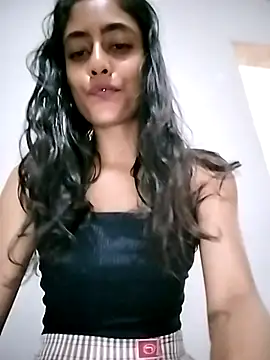 Snapshot of cleopatra-phaedra chatting on 10/30/25, 04:19 cleopatra-phaedra online show from 10/30/25, 04:19