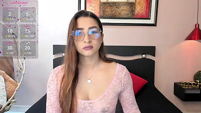 Snapshot of _LaraMom_ chatting on 01/14/26, 07:52 LaraMom online show from 01/14/26, 07:52