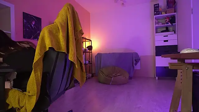 MagicFemboy online show from 12/15/25, 03:11