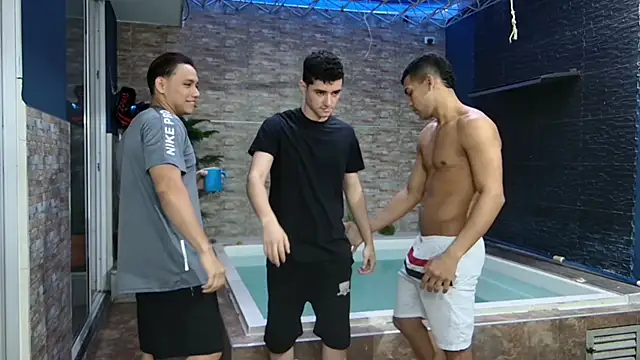 Snapshot of Boysgang_sex chatting on 01/26/25, 11:39 Boysgang sex online show from 01/26/25, 11:39