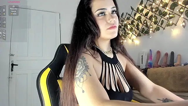 Chica hot dirty online show from 03/10/25, 09:51