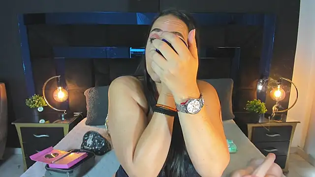 MayraVegas online show from 02/12/25, 01:06