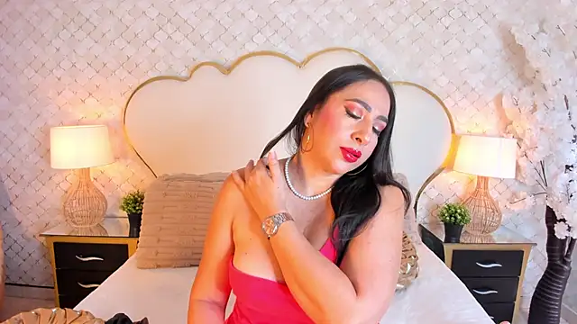 MayraVegas online show from 10/28/25, 02:09