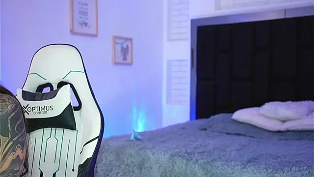 Marianamonroe  online show from 01/05/26, 06:55