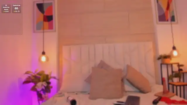 Snapshot of jenaa_ chatting on 06/11/26, 12:32 jenaa online show from 06/11/26, 12:32