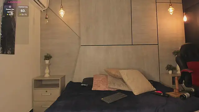 Snapshot of jenaa_ chatting on 06/30/26, 01:01 jenaa online show from 06/30/26, 01:01