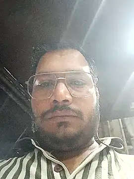 DeepakXxxR86 online show from 05/06/26, 08:58